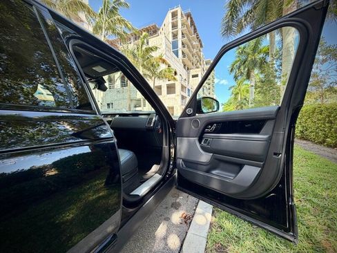 Used 2019 Land Rover Range Rover Supercharged image 37