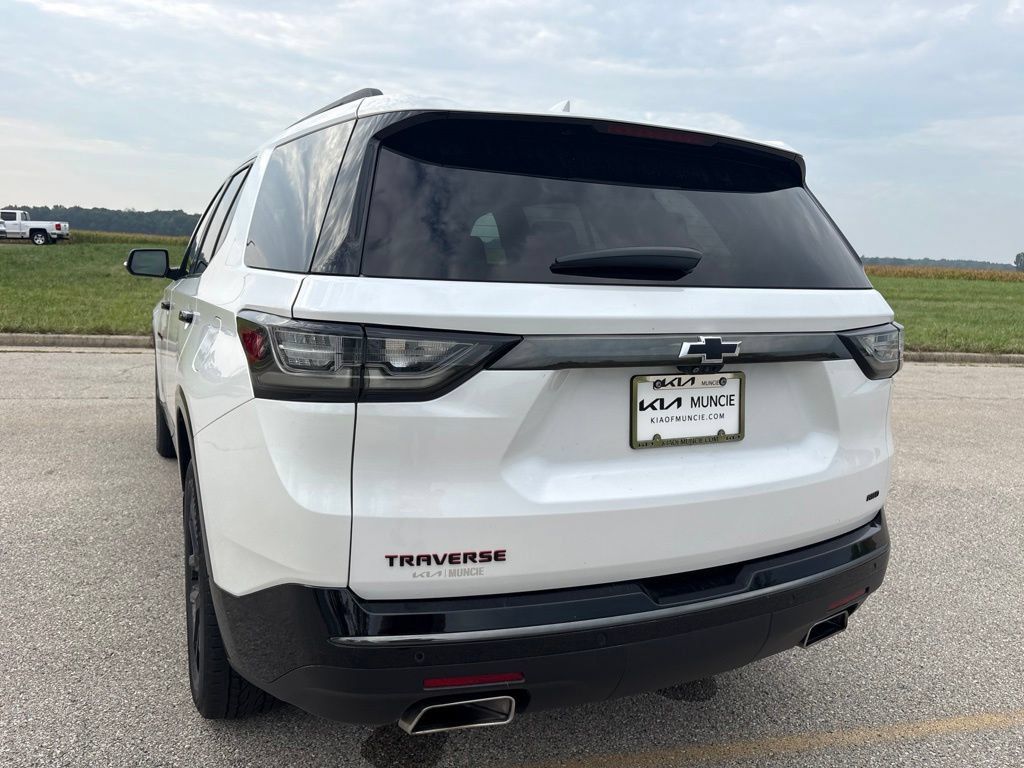 Used 2021 Chevrolet Traverse Premier w/ Redline Edition AWD/4WD image 10