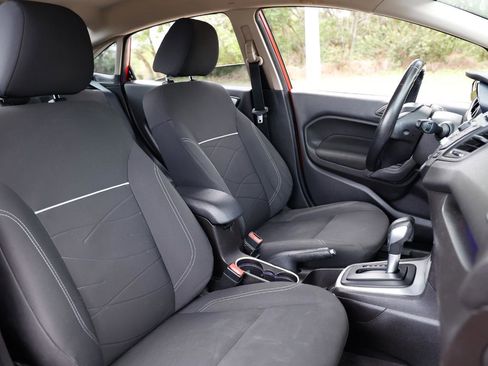 Used 2014 Ford Fiesta SE FWD image 14