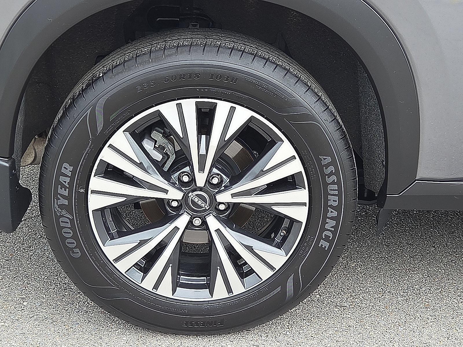 Used 2023 Nissan Rogue SV AWD/4WD image 7