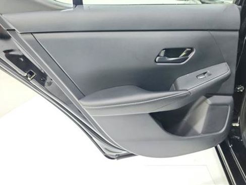 Certified 2025 Nissan Sentra SV FWD image 20