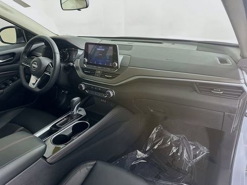 Certified 2023 Nissan Altima 2.5 SR FWD image 27