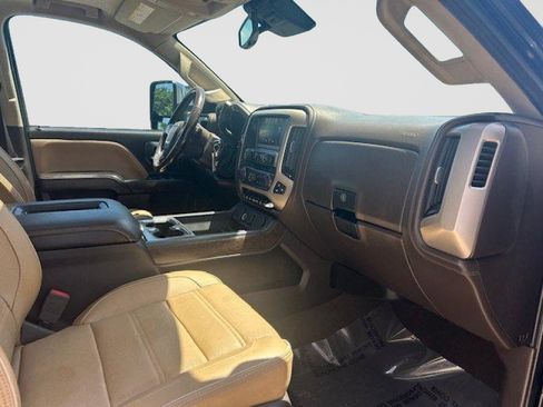 Used 2019 GMC Sierra 3500 Denali w/ Duramax Plus Package AWD/4WD image 15