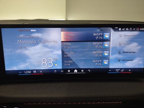 New 2026 BMW 330i Sedan w/ M Sport Package image 25