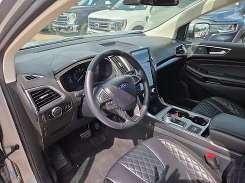 Used 2024 Ford Edge Titanium w/ Equipment Group 301A AWD/4WD image 10