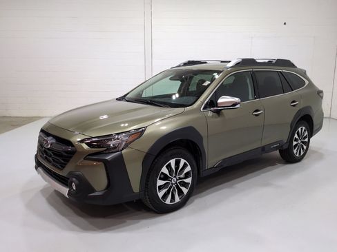 Certified 2025 Subaru Outback Touring XT AWD/4WD image 7