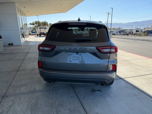 Used 2024 Ford Escape ST-Line image 4