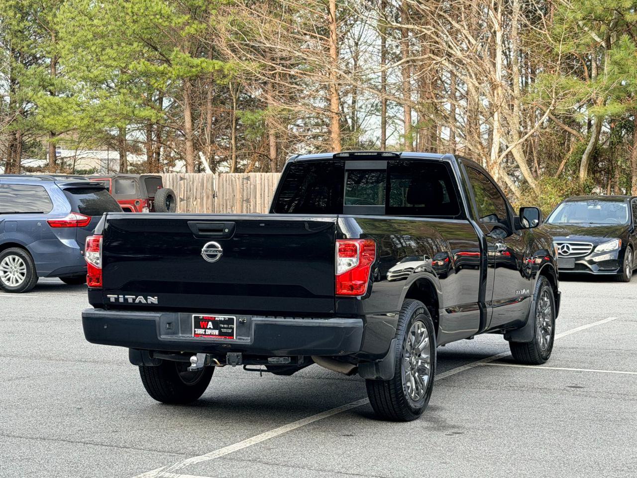 Used 2017 Nissan Titan S RWD image 4