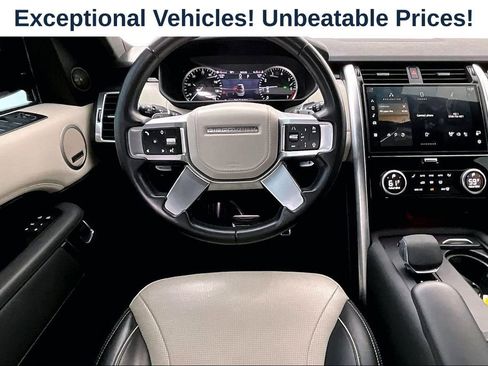 Used 2023 Land Rover Discovery HSE R-Dynamic AWD/4WD image 6
