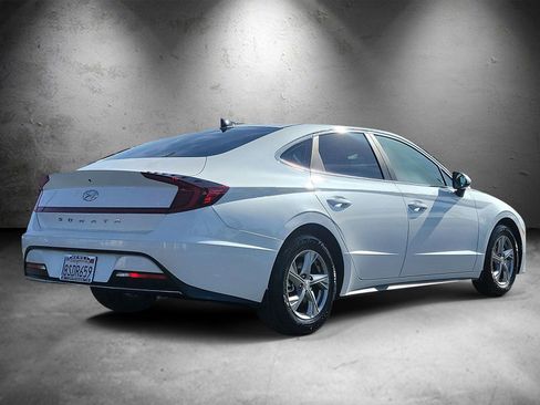 Used 2020 Hyundai Sonata SE FWD image 3