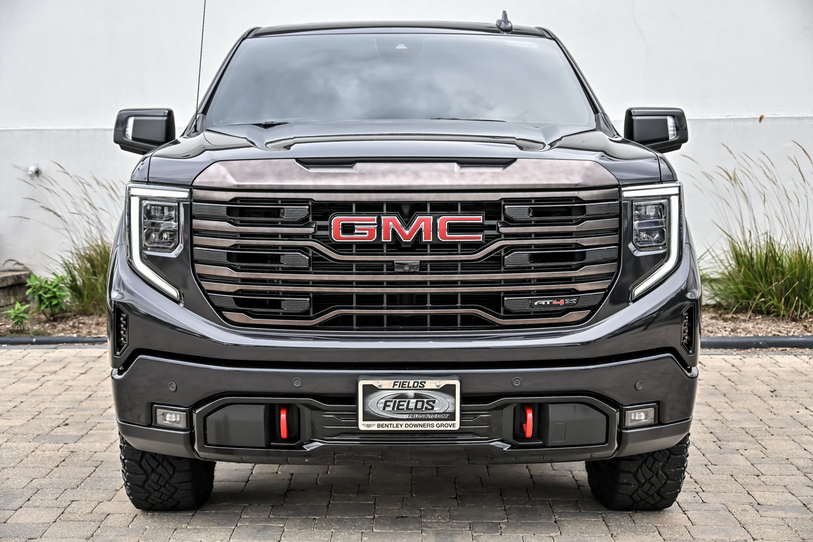 Used 2022 GMC Sierra 1500 AT4X AWD/4WD image 2