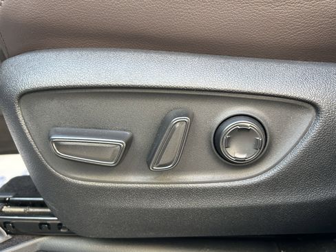 Certified 2024 Toyota Sienna Platinum image 14