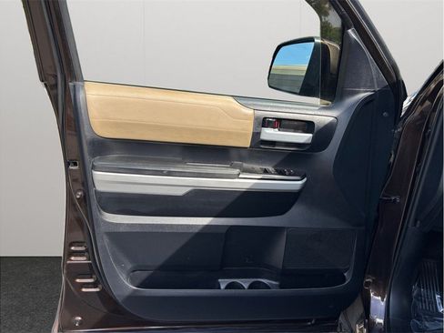 Used 2019 Toyota Tundra Limited w/ Limited Premium Package AWD/4WD image 22