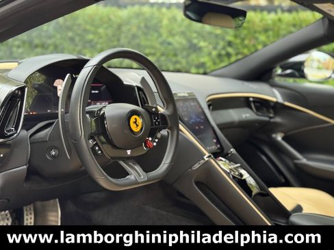 Used 2022 Ferrari Roma image 9
