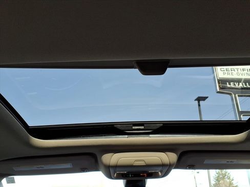 Used 2018 GMC Acadia Denali w/ Technology Package image 24