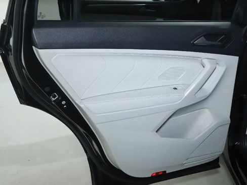 Used 2024 Volkswagen Tiguan SE R-Line AWD/4WD image 13