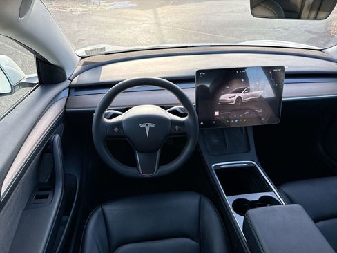 Used 2022 Tesla Model 3 image 12