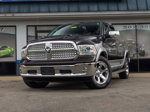 Used 2016 RAM 1500 Laramie w/ Convenience Group image 11