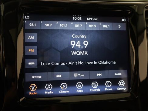 Used 2019 Jeep Cherokee Limited AWD/4WD image 45
