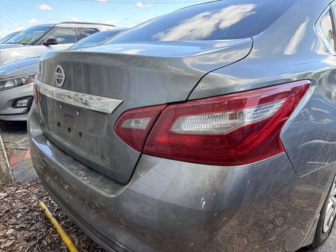 Used 2018 Nissan Altima 2.5 S w/ S Convenience Package FWD image 8
