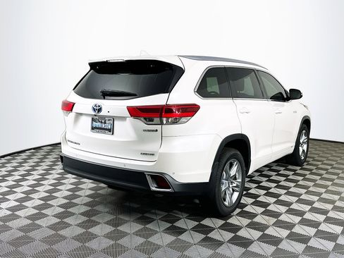 Used 2018 Toyota Highlander Limited image 7