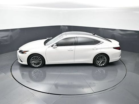 Used 2025 Lexus ES 350 Ultra Luxury w/ Accessory Package (Z1) FWD image 17