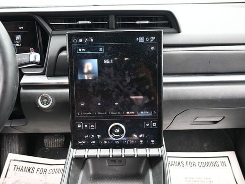 Used 2025 GMC Terrain Elevation image 18