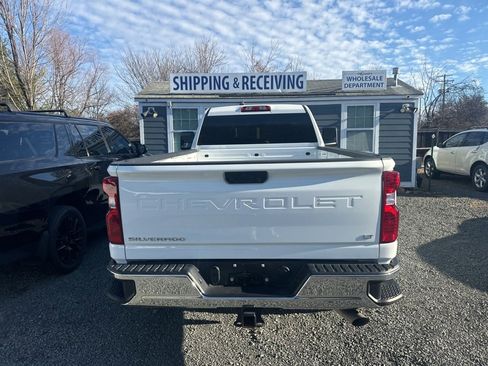 Used 2024 Chevrolet Silverado 2500 LT image 5