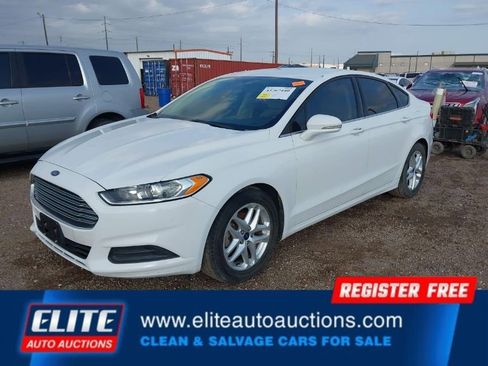 Used 2016 Ford Fusion SE image 3