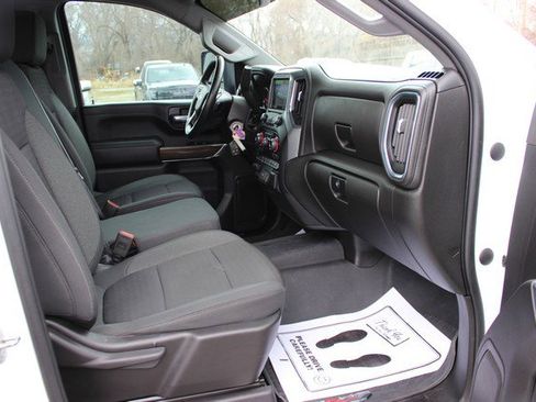 Used 2023 Chevrolet Silverado 2500 LT image 15