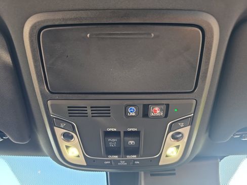 Used 2022 Honda Pilot Black Edition image 24