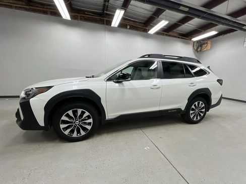 Used 2025 Subaru Outback Limited w/ Popular Package #2 image 5