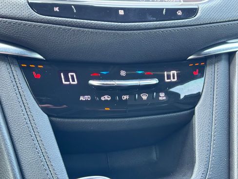 Used 2020 Cadillac XT5 Luxury FWD image 25
