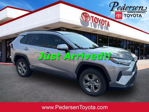 Used 2023 Toyota RAV4 XLE w/ Convenience Package AWD/4WD image 1