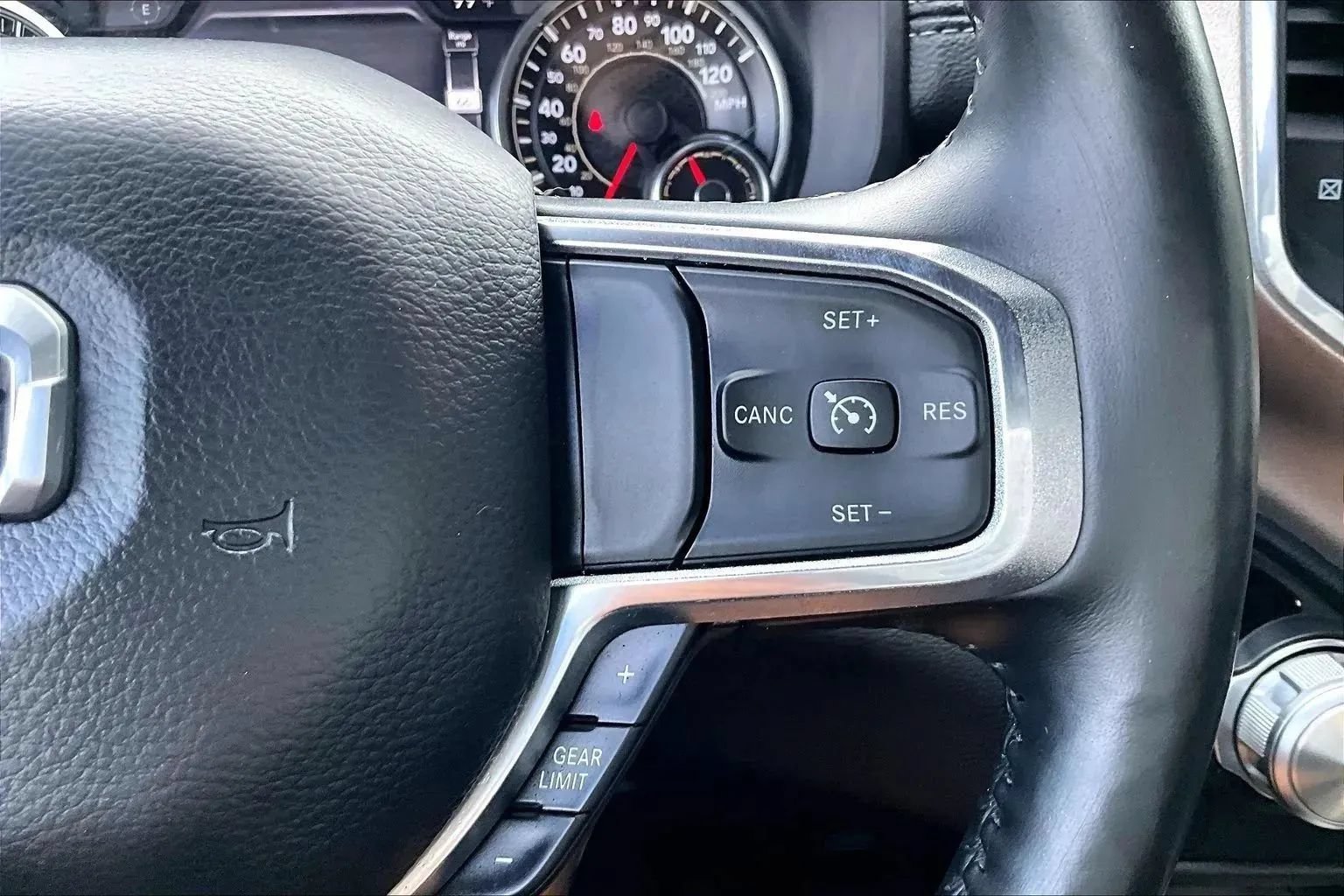 Used 2019 RAM 1500 Laramie AWD/4WD image 20