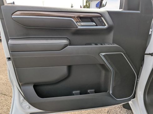 Used 2022 Chevrolet Silverado 1500 RST w/ Z71 Off-Road Package image 10