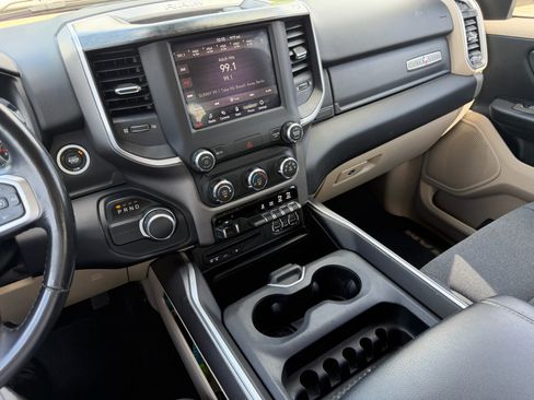 Used 2019 RAM 1500 Big Horn RWD image 17