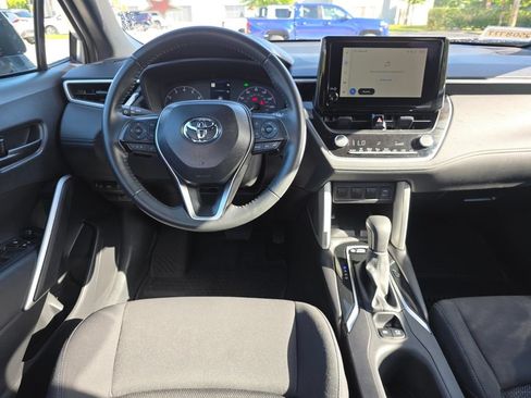 Certified 2025 Toyota Corolla Cross AWD Hybrid image 7