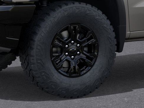 New 2026 Chevrolet Silverado 1500 ZR2 image 9