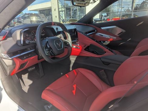 Used 2023 Chevrolet Corvette Stingray Premium Conv w/ Z51 Performance Package RWD image 18