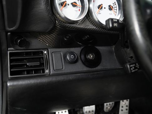 Used 1996 Porsche 911 Turbo RWD image 22