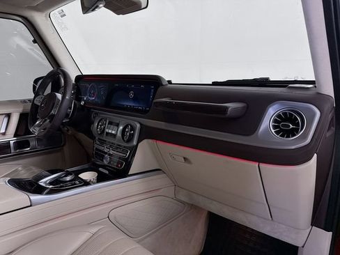 Used 2024 Mercedes-Benz G 63 AMG 4MATIC image 31