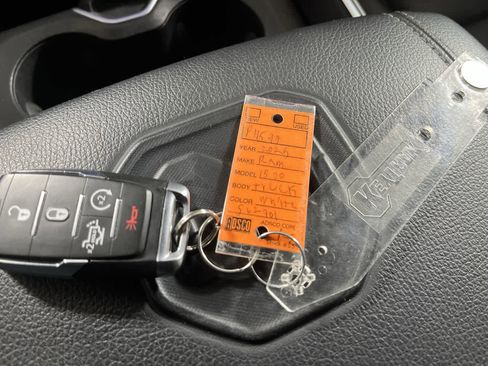 Used 2025 RAM 1500 Laramie image 24