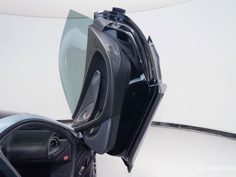 Used 2018 McLaren 570S image 10