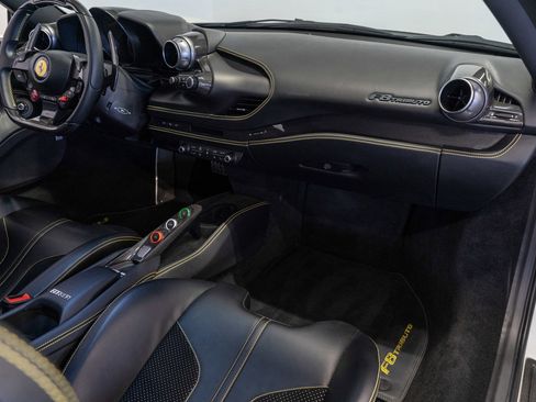 Used 2021 Ferrari F8 Tributo RWD image 12