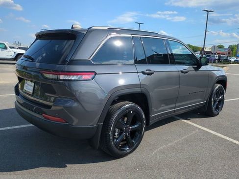 New 2026 Jeep Grand Cherokee Limited AWD/4WD image 4