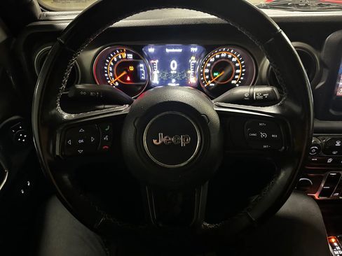 Used 2021 Jeep Gladiator Sport image 34