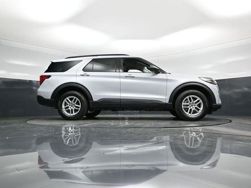 New 2026 Ford Explorer Active image 55
