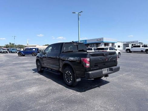 Used 2023 Nissan Titan PRO-4X w/ Pro-4x Convenience Package AWD/4WD image 3
