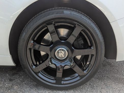Used 2018 Rolls-Royce Dawn RWD image 70